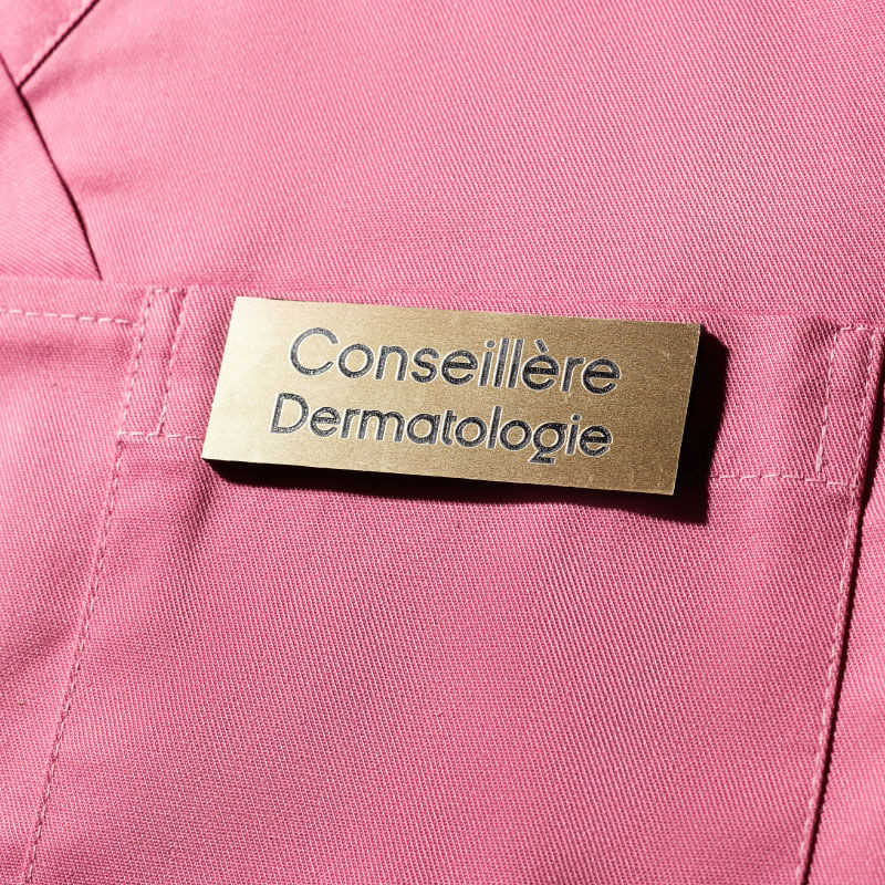 Badge Aimanté Conseillère Dermatologie Or - Achetez-le au Meilleur Prix