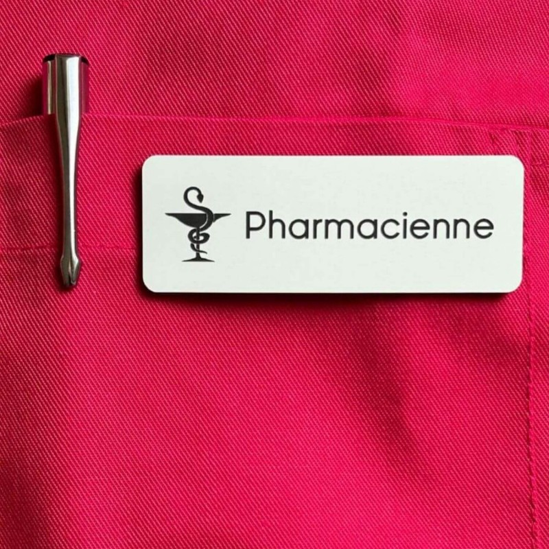 Badge Aimanté Pharmacienne Blanc - Achetez-le au Meilleur Prix