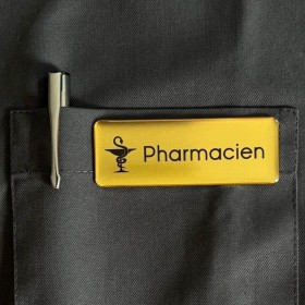 Badge pharmacien aimanté - Or